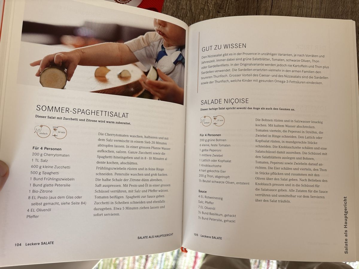 Libri: Mit Kindern kochen, essen und geniessen – Nuovo (secondo la descrizione) da Schaffhausen venduto da Reporter 2