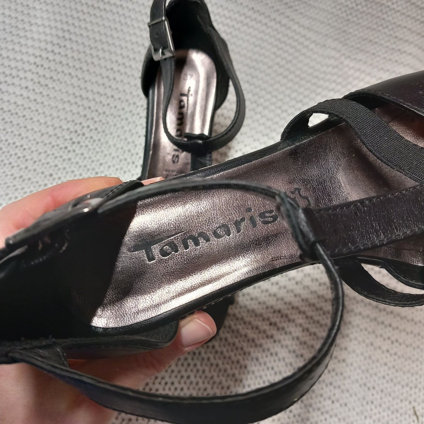 Tamaris Scarpe da donna: Keilsandalen Tamaris Gr.37 – Usato da Gwatt (Thun) venduto da umwelt-brocki 4