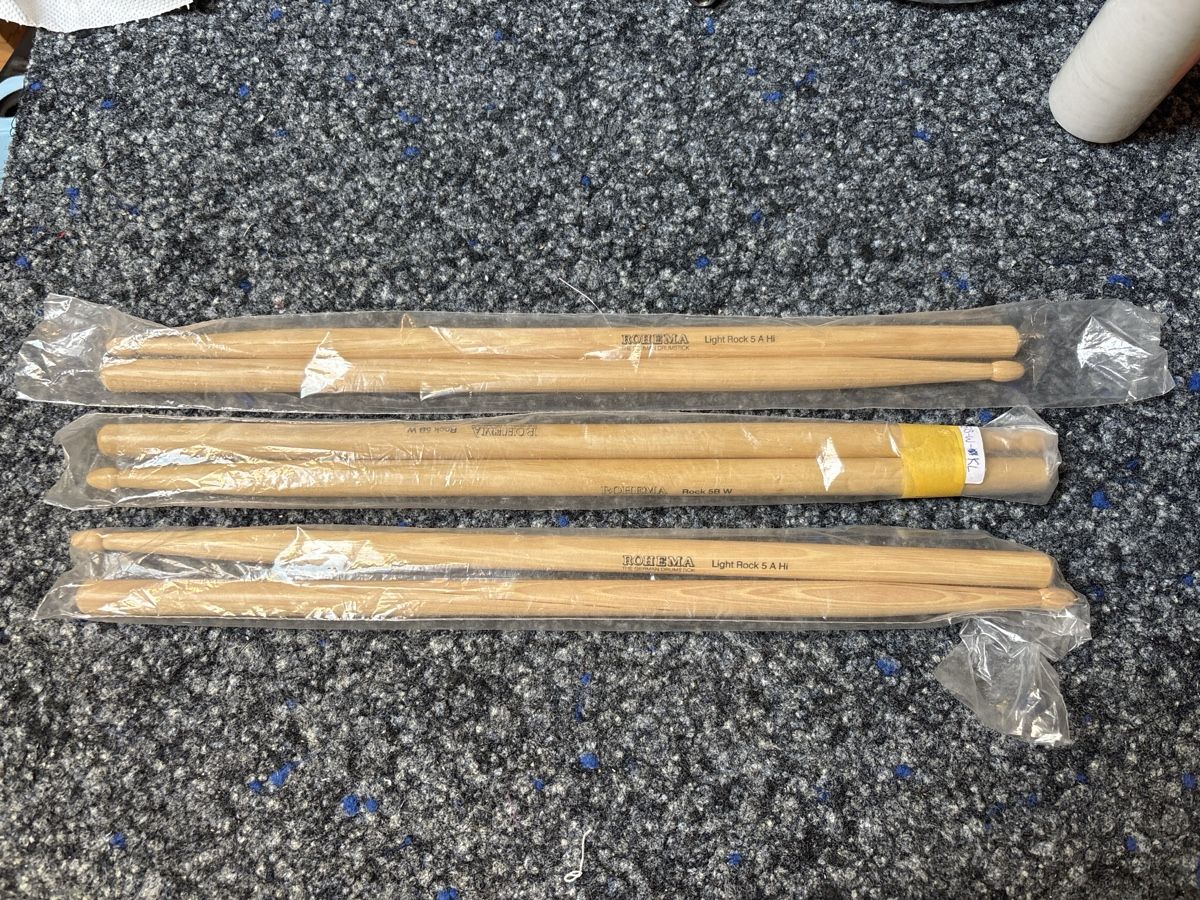 Strumenti musicali: Div Drumsticks – Nuovo (secondo la descrizione) da Frümsen venduto da dbxdoh