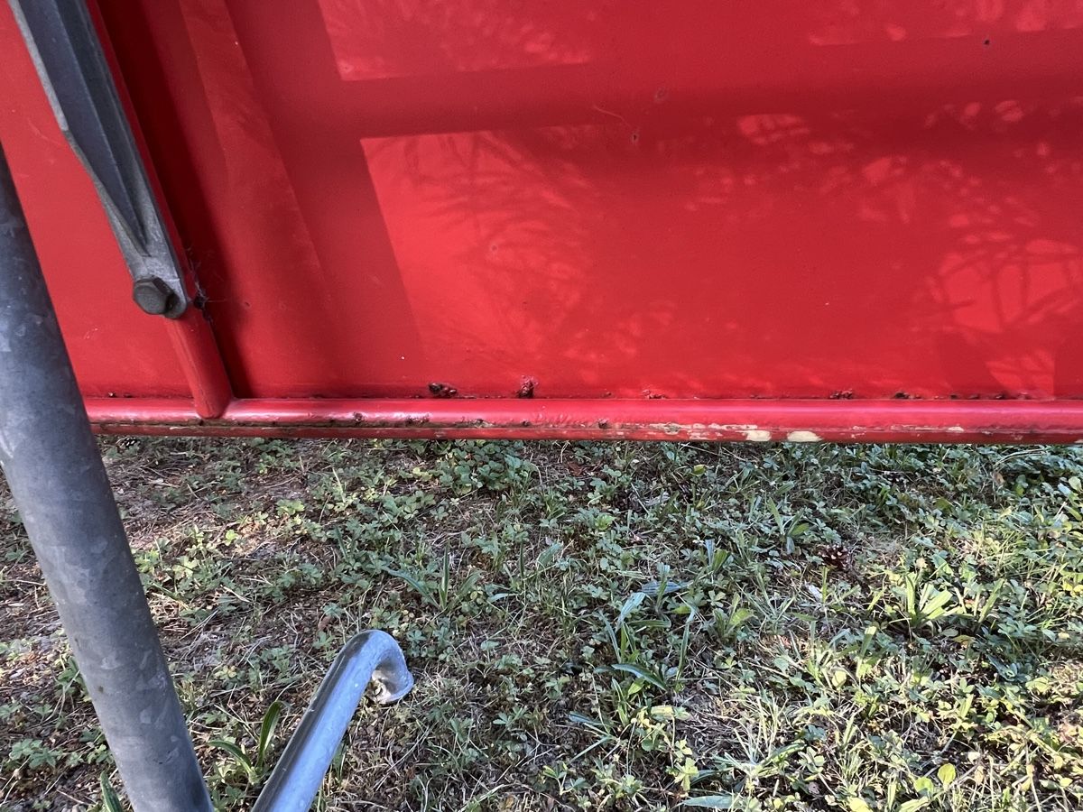 Tavoli: roter Metall Gartentisch – Usato da Zürich venduto da bernhard.jaeggi 5