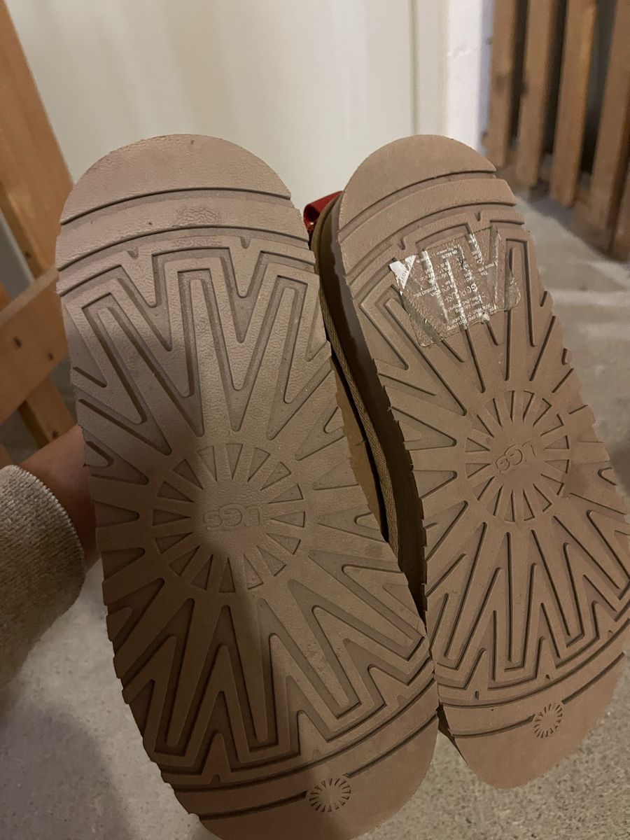 Scarpe da donna: UGG Schuhe Gr. 39, neu! – Nuovo (secondo la descrizione) da Horgen venduto da Ed0 5
