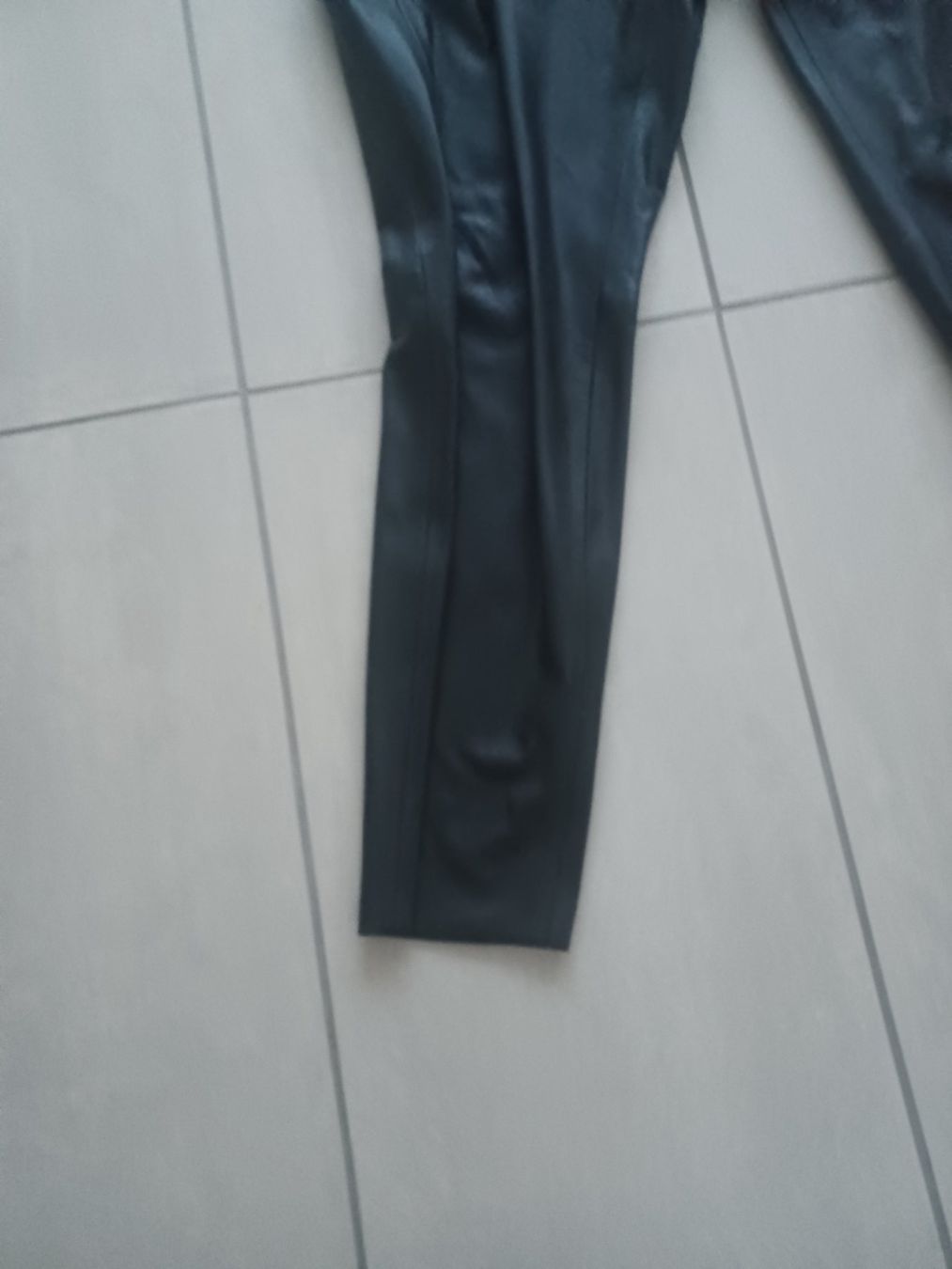 Gerry Weber Leggings: Legging simili cuir noir, taille 44, élégant – Usato da Sion venduto da linda0106 6