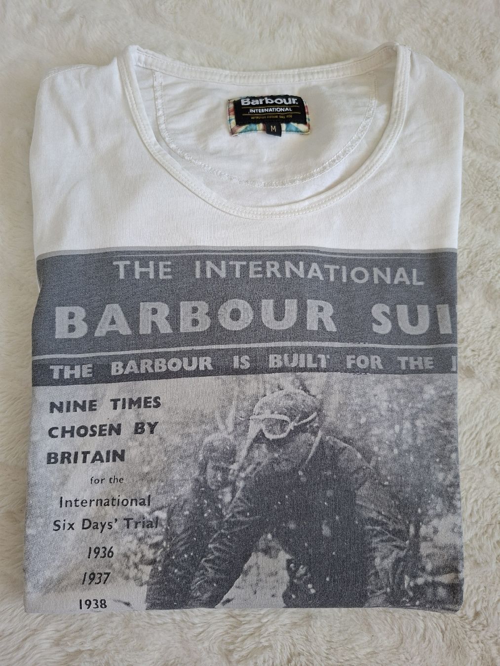 T-shirts: T-shirt Barbour blanc taille M  – D'occasion à Renens VD par ser_j2fn