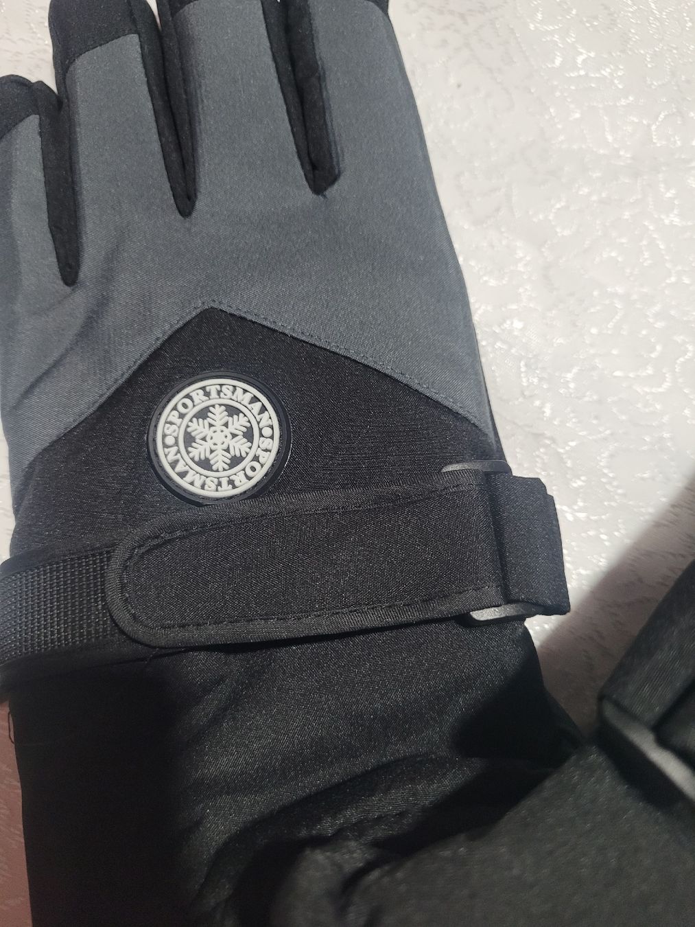 Sonstige Accessoires für Herren: Warme Winterhandschuhe Gr. S/M schwarz/grau – Neu und originalverpackt aus Bassersdorf von kid_fm98 1