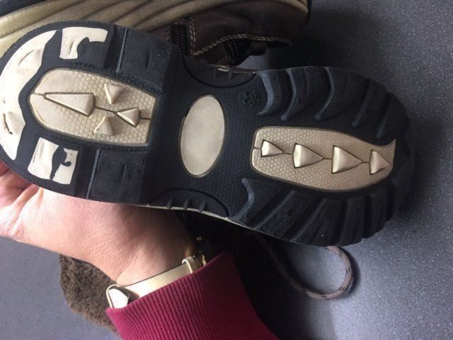 Scarpe per ragazze: Winter Stiefel Mädchen Grösse 33 – Usato da Emmen venduto da Aribini 3
