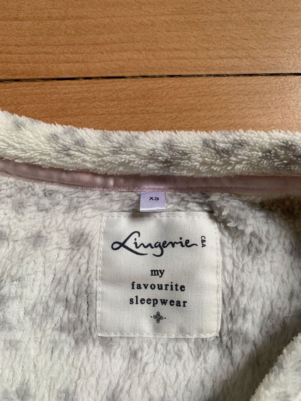 C&A Negligees & Pyjamas: Plüsch Longpulli (Sleepwear) XS – Gebraucht aus Zürich von Diazaio 3
