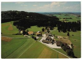 AK Le Roselet, Stiftung für das Pferd, Luftaufnahme