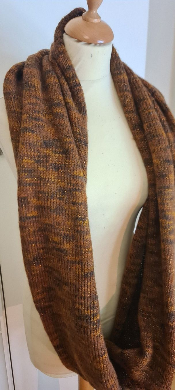 H&M Foulard & Sciarpe: écharpe tube taille unique douce – Nuovo (secondo la descrizione) da Genève venduto da Saleena 3