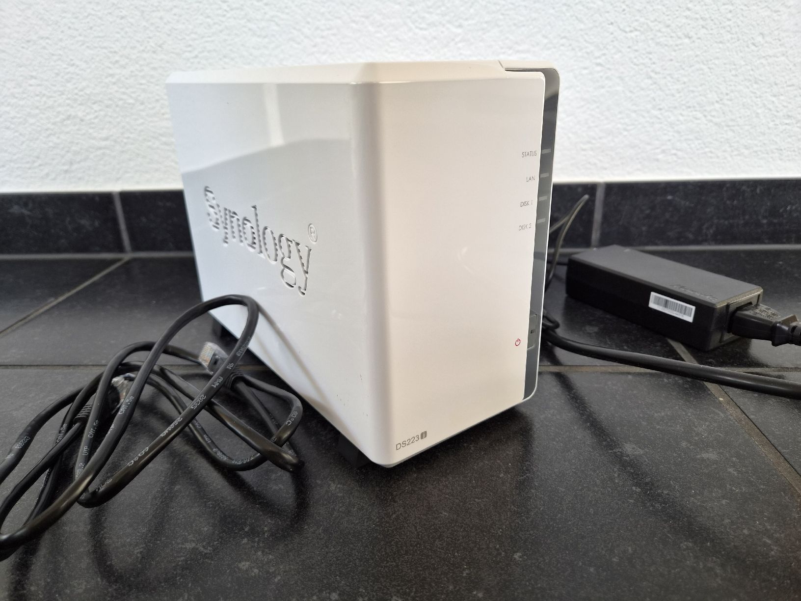 Synology Server: NAS Synology DS223j – Usato da Horgen venduto da e_mob