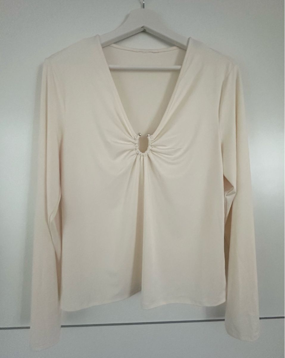 H&M Maglioni & Felpe: NEU! SHIRT mit Detail. Gr. 42 – Nuovo (secondo la descrizione) da Flawil venduto da mar_9chb
