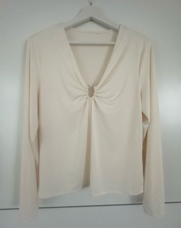 NEU! SHIRT mit Detail. Gr. 42