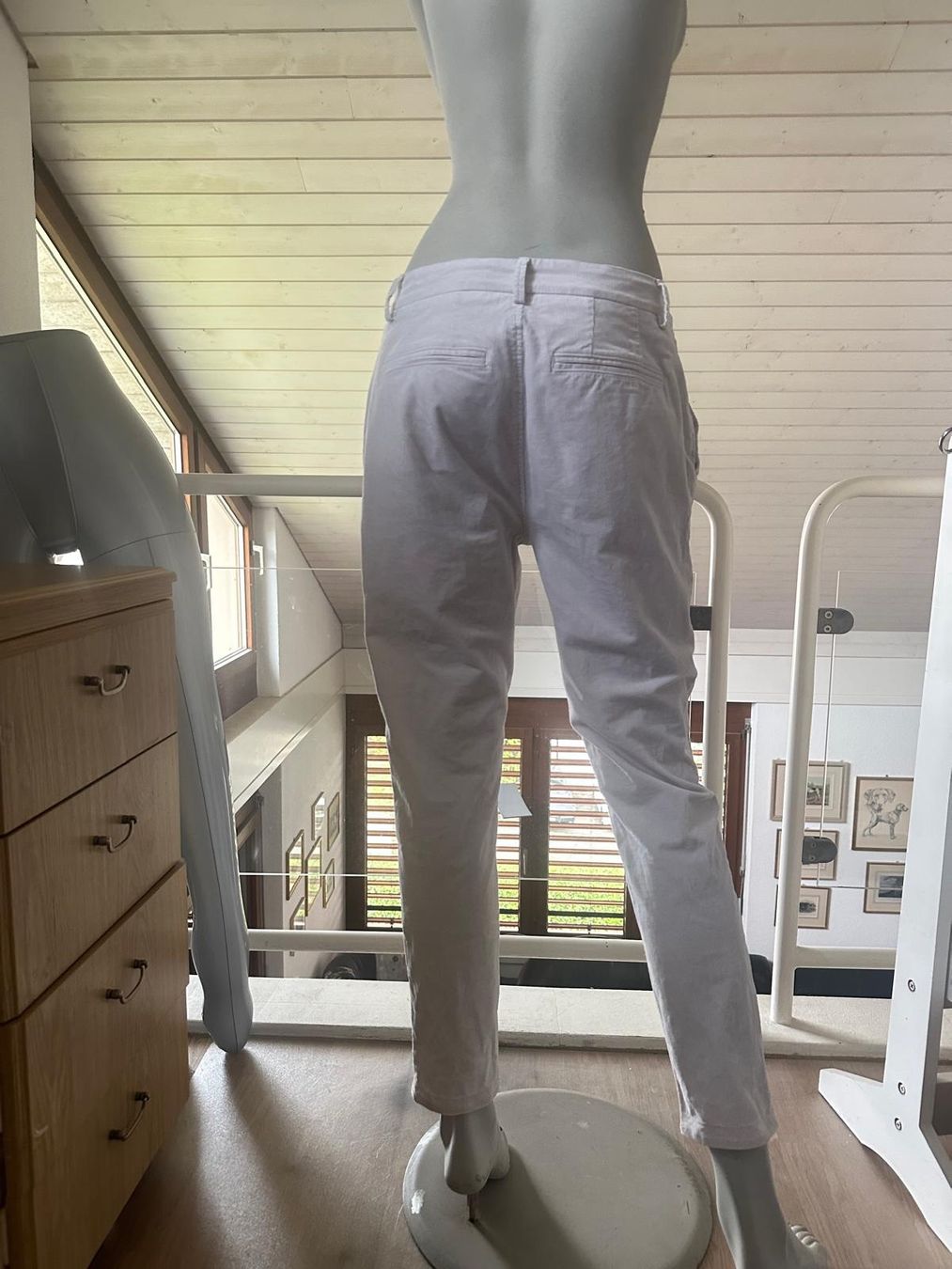 Closed Pantaloni: Elfenbeinfarbene Hose von CLOSED – Usato da Neuhausen venduto da Lechasseur 4