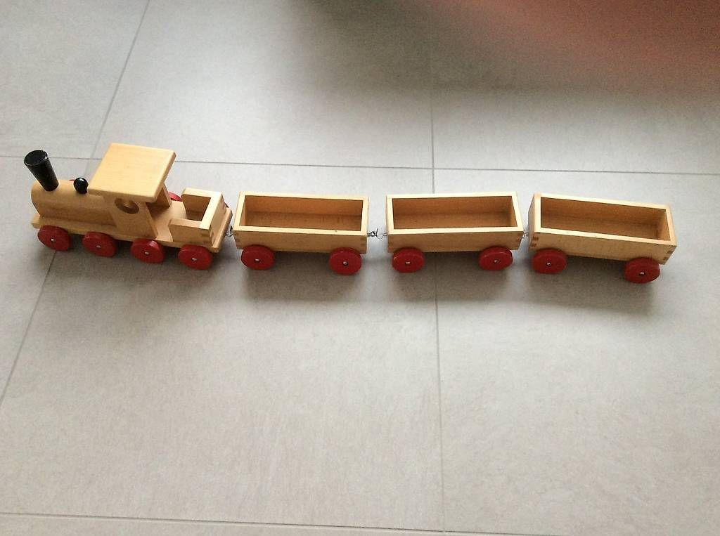 Articoli in legno: Holzeisenbahn – Usato da Luzern venduto da hkuenzler01 2