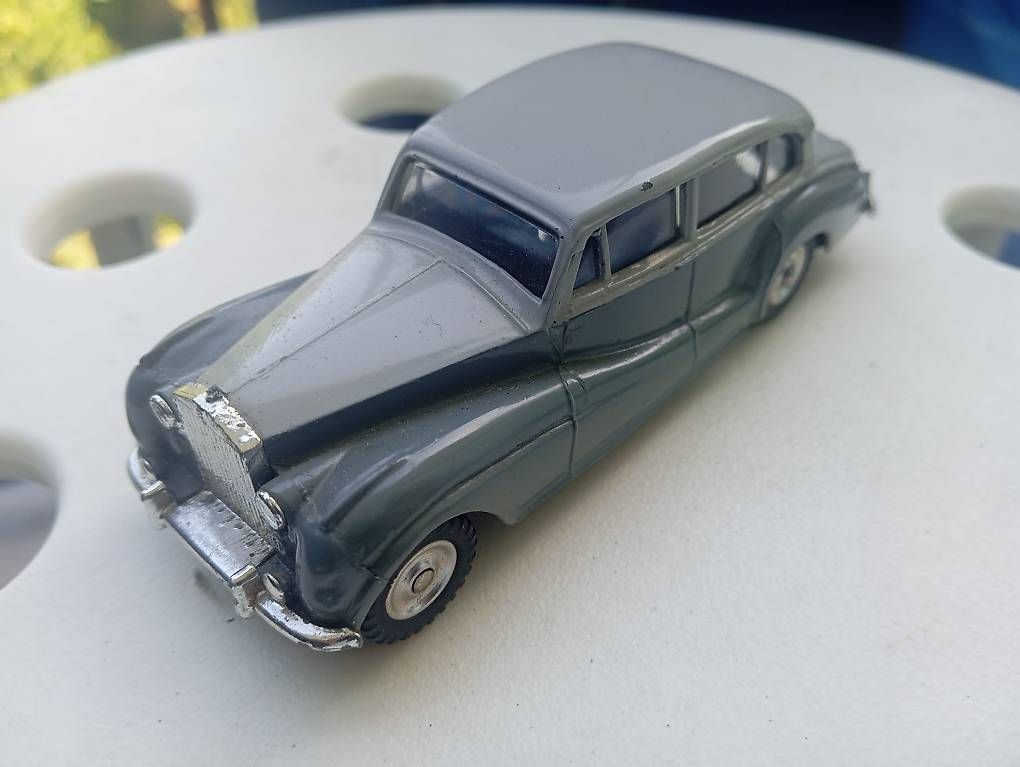 Rolls Royce Modellini d'auto: Rolls Royce silver wraith – Usato da Basel venduto da Petergunn