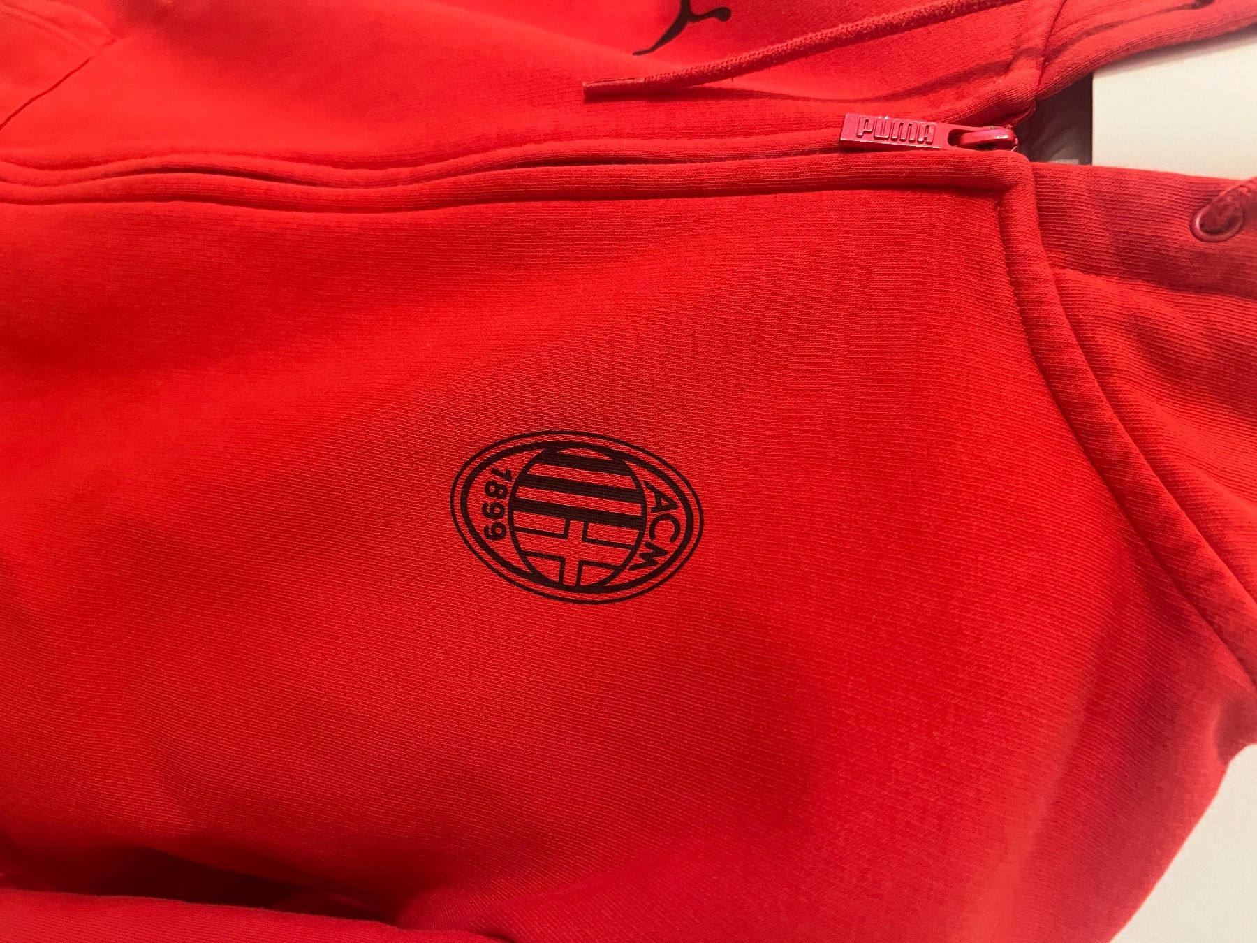 Puma Completi: Original AC Milan Puma Trainingsanzug Grösse L – Usato da Bern venduto da com_56q2 1