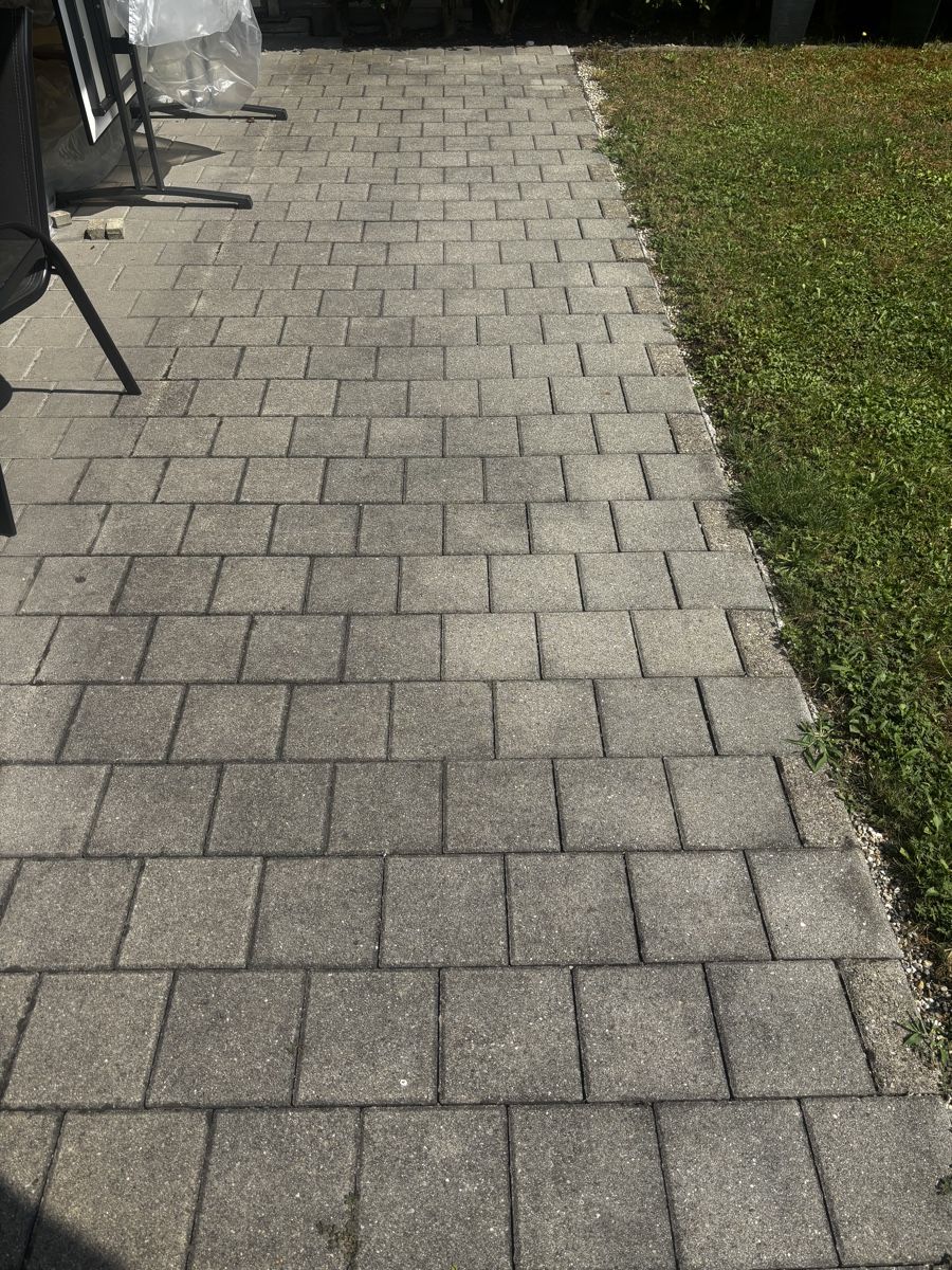 Revêtements de sol: Gartenplatte/ Pflastersteine Grau – D'occasion à Rotkreuz par Levo_9