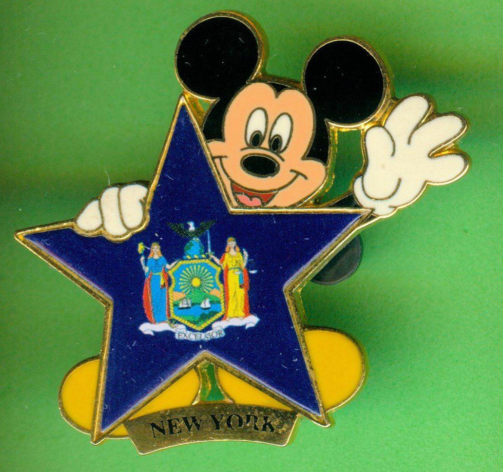 Disney Placchette & Badge: DISNEY  Mickey Maus  NEW YORK – Usato da Winterthur venduto da Sammleroase