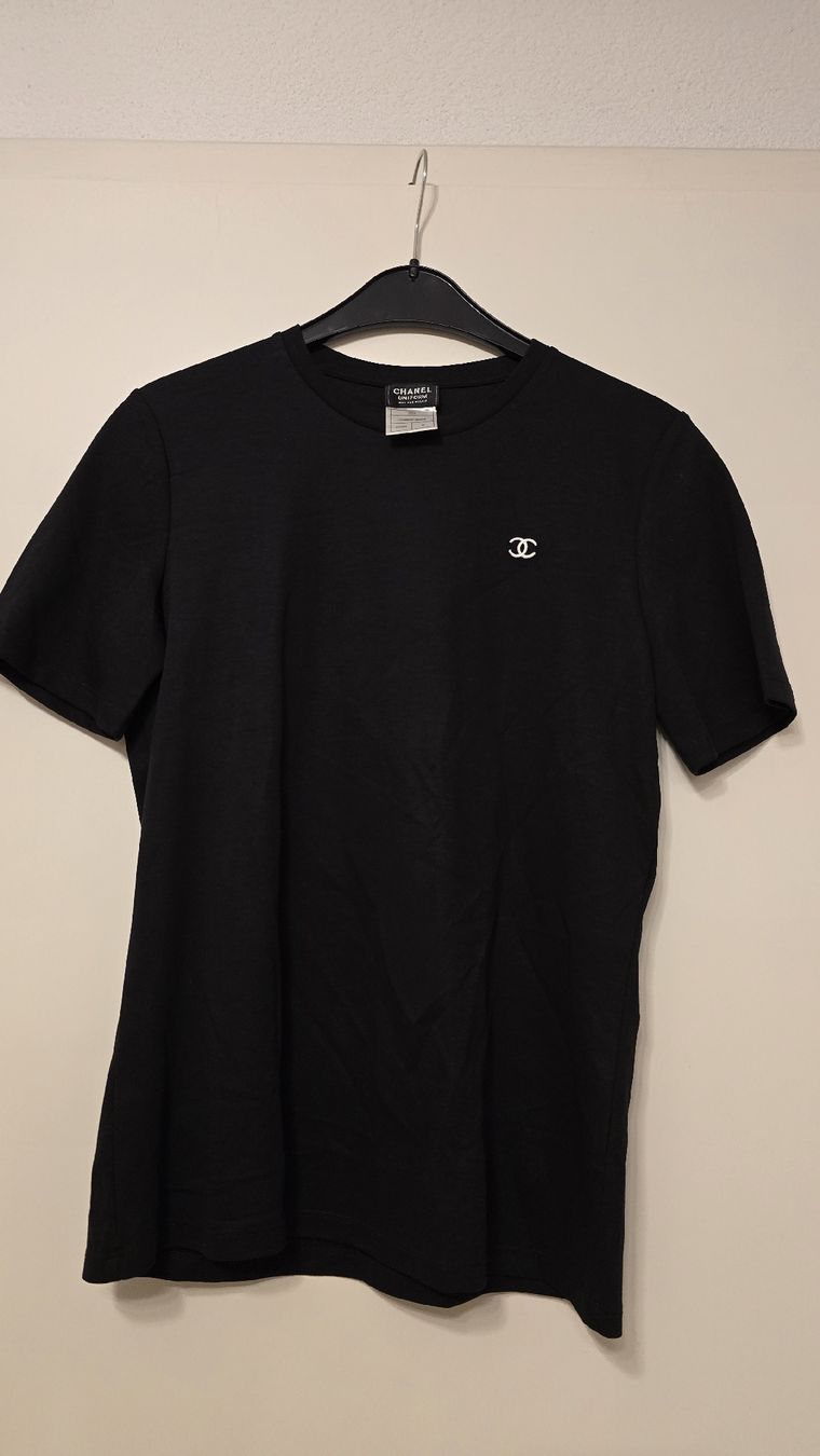 Chanel T-Shirts: Chanel T-Shirt gr S – Neu (gemäss Beschreibung) aus wallisellen von funkelsternchen5