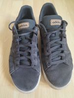 Adidas Turnschuhe dunkelgrau Wildleder Grösse 43