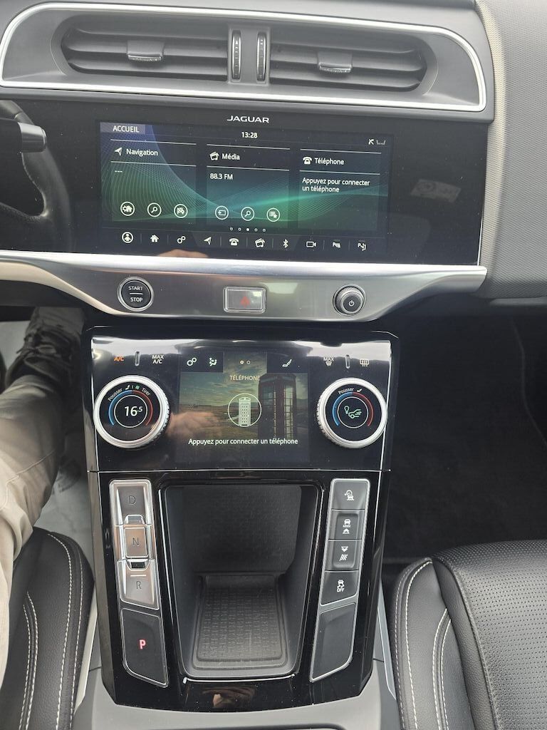 Jaguar Autos: Jaguar I-Pace EV 400 AWD – Gebraucht aus Oberrüti von RST-AG.CH 8