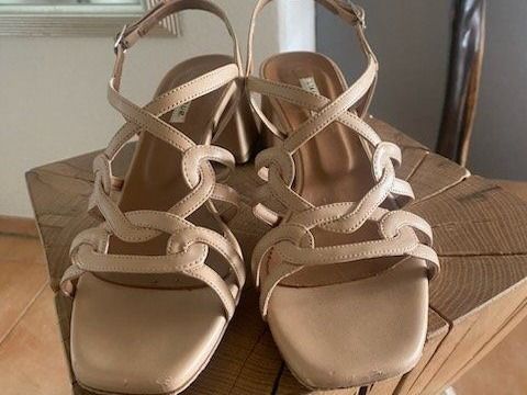 Scarpe da donna: Sandallen Pink (39) – Usato da Nuerensdorf venduto da ghi_b7xs 1