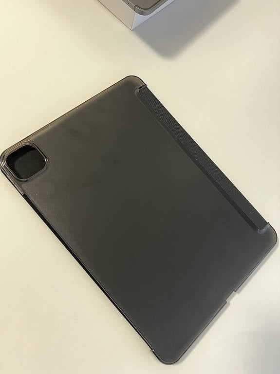 Apple Tablet PC: Ipad Pro 11 (128Gb) Cellular + Hülle – Usato da Greppen venduto da gent_hys 4