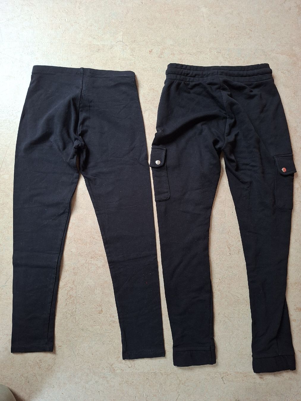 C&A Pantalons: C&A Mädchen Hosen Set, Schwarz, Gr. 146 & 152 – D'occasion à Klingnau par vollmond36 1