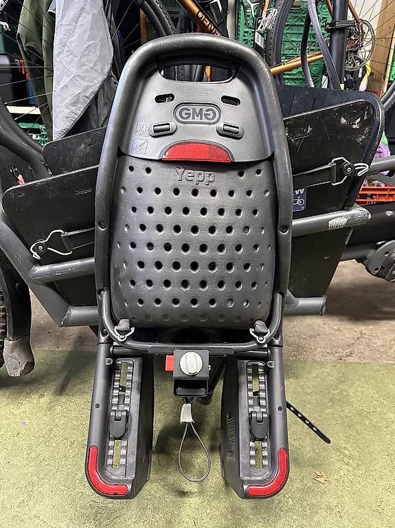 Pezzi di ricambio: Kindersitz Velo Thule Yepp Maxi – Usato da Horgen venduto da mhallensleben 1