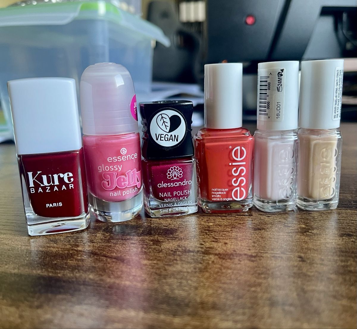 Essie Smalto per unghie: Mix de vernis à ongles – Usato da Chêne-Pâquier venduto da ofly_1987 1