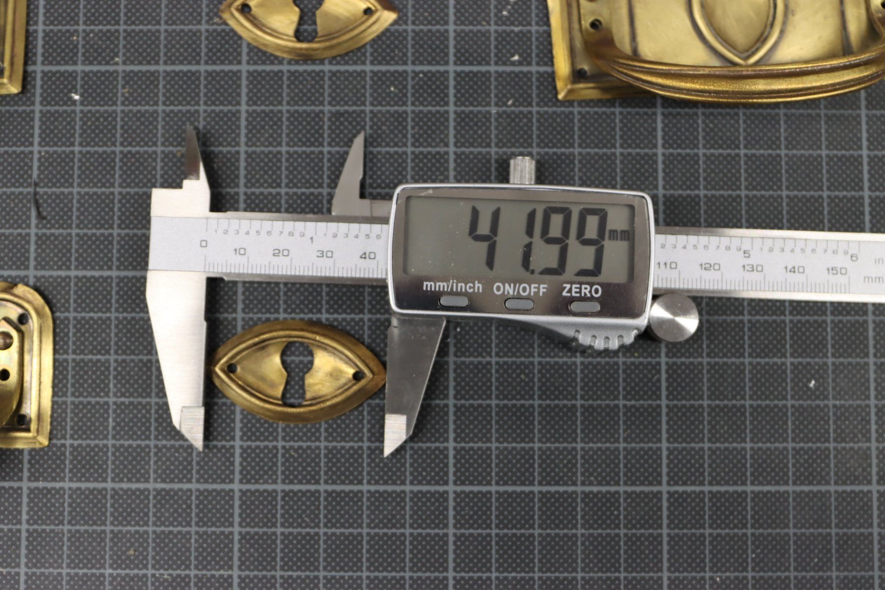 Ferramenta: 9 teiliges Jugendstil Kommodengriffe-Set – Usato da Emmetten venduto da Super008 5