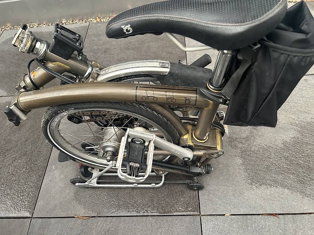 Brompton Velos: Brompton m6R 2014 – Gebraucht aus Veyrier von dpryszku 1