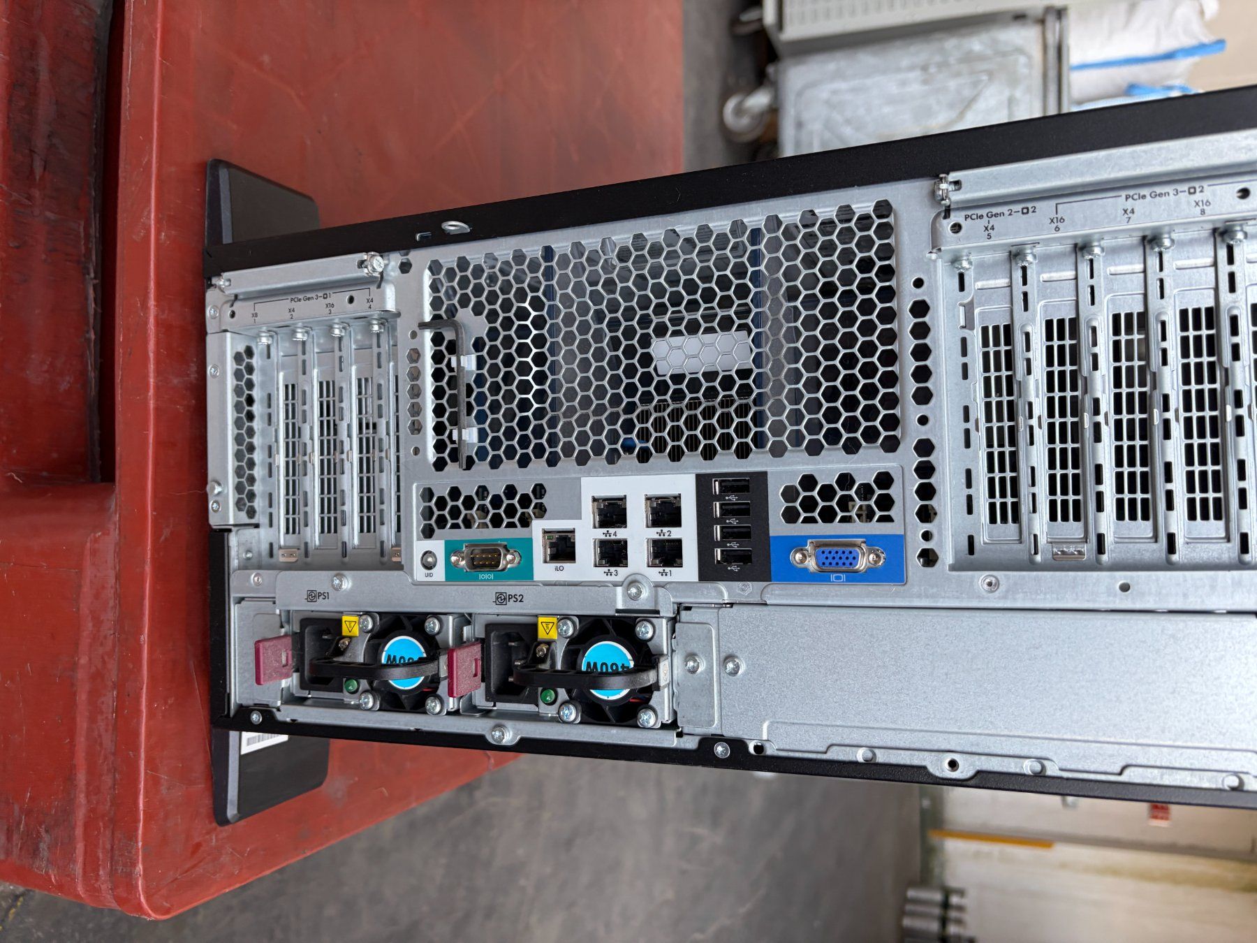 Hewlett Packard Server: HP ProLiant ML350p Gen8 – Gebraucht aus Lohn-Ammannsegg von Slaet