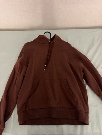 Sweat à capuche marron avec poche avant bon état