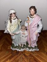 Maria und Josef mit Jesuskind alt 