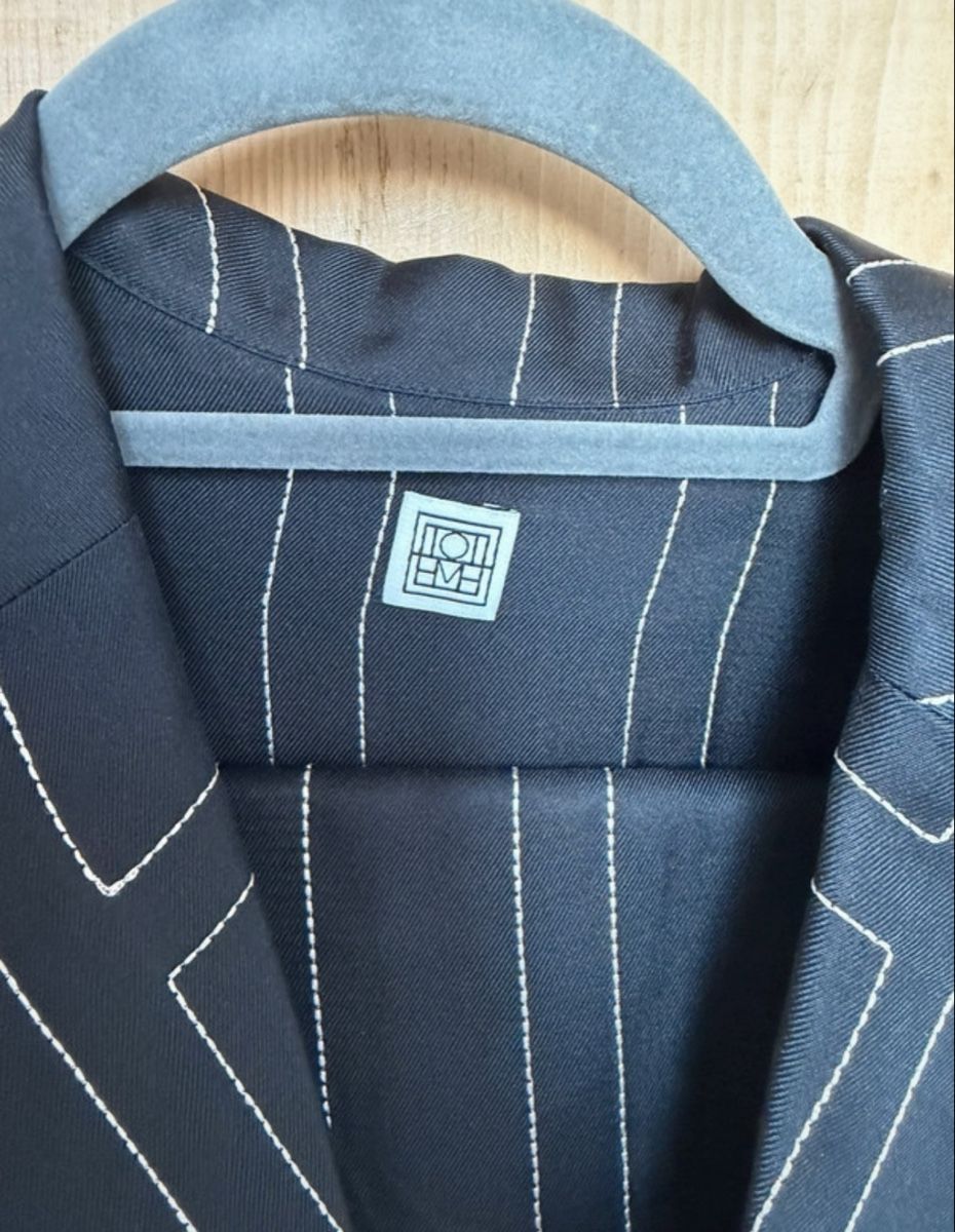 Lotti di vestiti: Toteme set  – Nuovo (secondo la descrizione) da Zürich venduto da lea_k85g 2