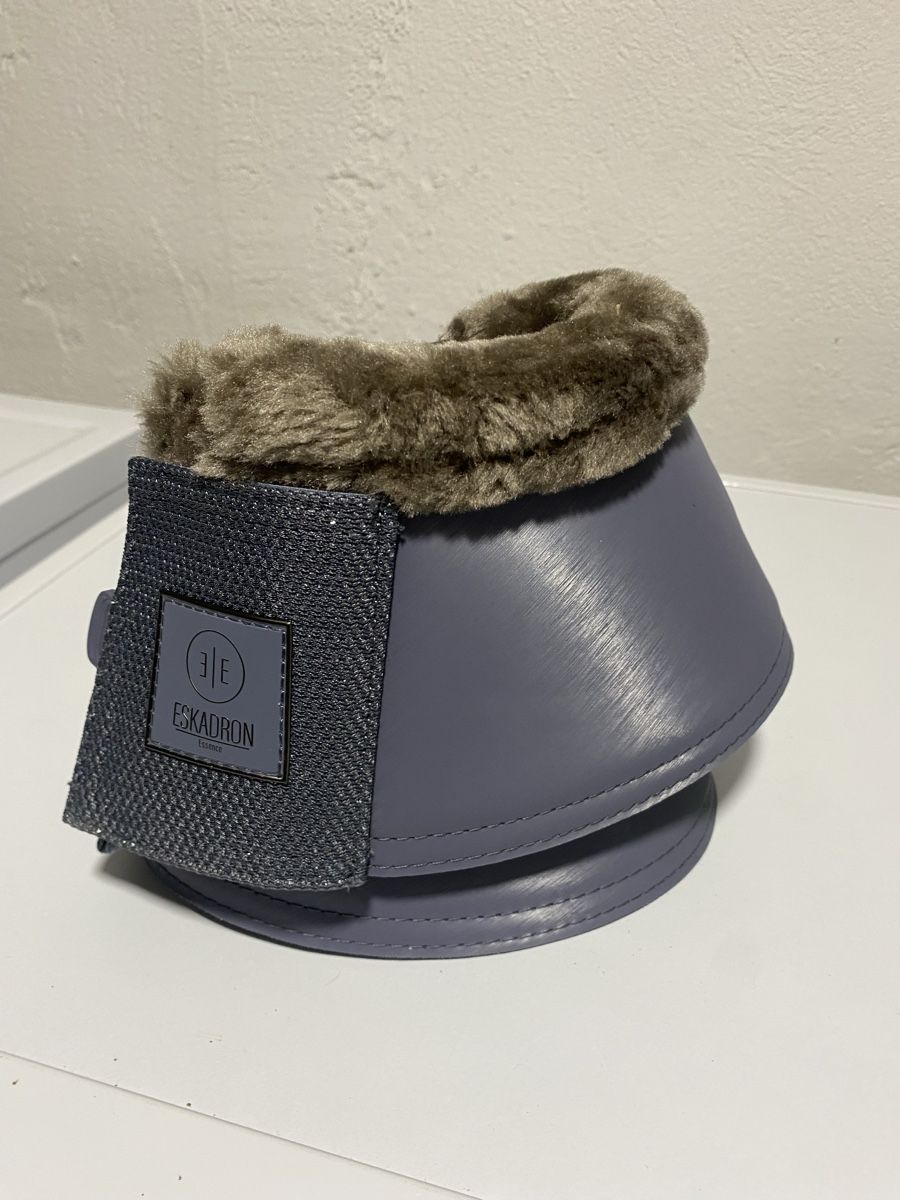 Eskadron Stinchiere & Fasciature: Eskadron Glocken XL – Nuovo e nell'imballaggio originale da Wohlen AG venduto da bey_jcy5 1