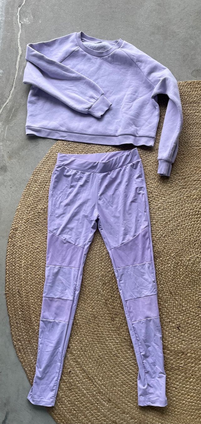 Lotti di vestiti: Lila yoga Workout Set Leggings und Pullover – Usato da Zürich venduto da maral787 2