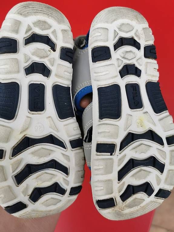 Scarpe da uomo: Sandalen gr25 – Usato da Riehen venduto da LaurJer 1