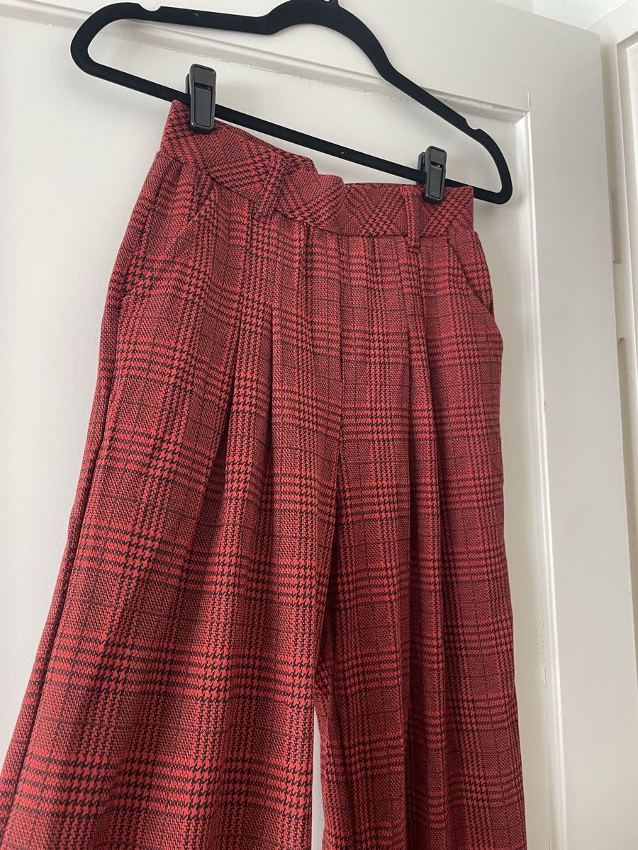 Halara Pantaloni: New Halara Pants, XS Regular, red plaid – Nuovo e nell'imballaggio originale da Zürich venduto da sezamki
