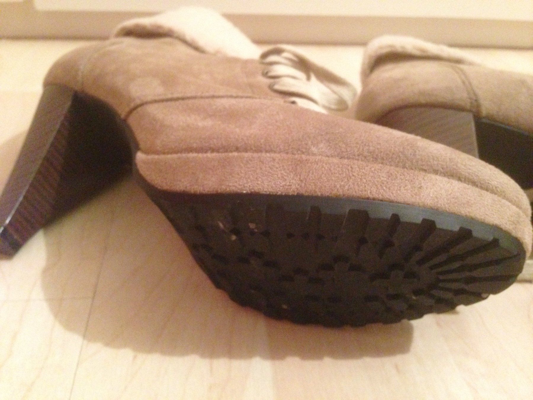 Scarpe da donna: Damenstiefletten Grösse 37 – Usato da Glattbrugg venduto da Ariel012 4
