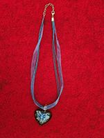 Kette mit Herzanhänger Glas blau/weiss Handarbeit neu