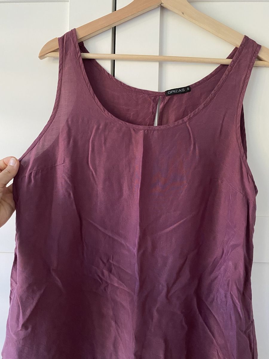 Grizas Top: Débardeur Grizas prune 100% soie taille M – Usato da Villars-sur-Glâne venduto da mel_6q5w