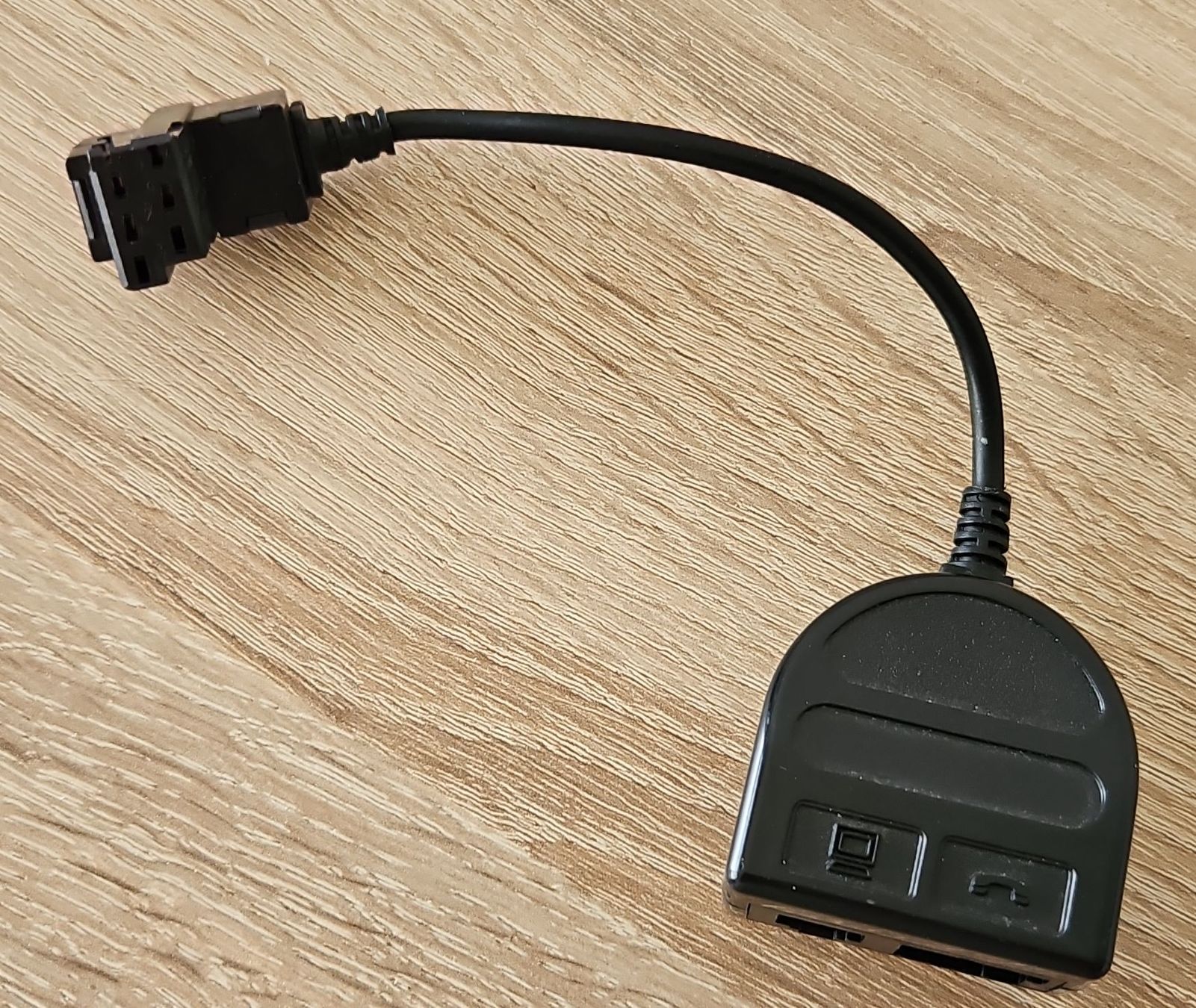 Unità & Adattatore: Telefonsplitter TT83 auf RJ45/TT83 – Usato da Wauwil venduto da seriously3