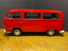 VW T2 Bulli - Welly 1:24