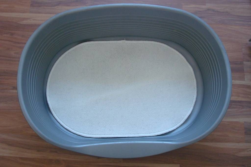 Liege- & Schlafplätze: Kunststoff-Hundebett – Gebraucht aus Dagmersellen von article 1