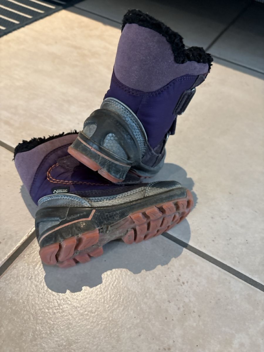 Scarpe per ragazzi: Winterstiefel Ecco Grösse 22 – Usato da Meyriez venduto da Weaselpower 1