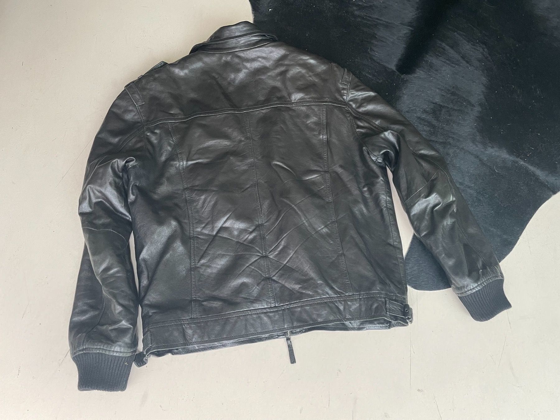 Vestes: Lederjacke neuwertig – Neuf (Voir description) à Lenzburg par PriskaLui 1