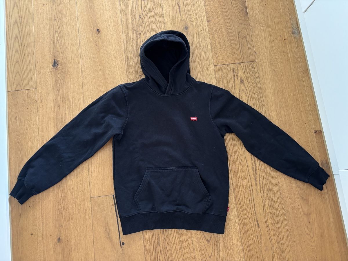 Levi's Maglioni & Felpe: Kapuzenpullover Levi's Schwarz Grösse 164 cm – Usato da Grosswangen venduto da Sunnyday35