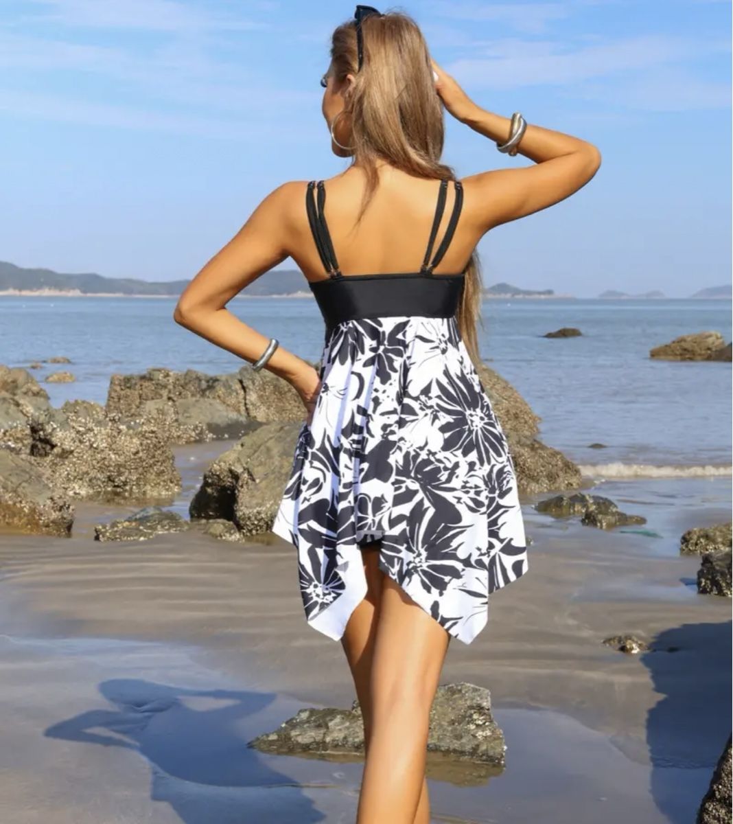 Costumi da bagno & Bikini: Tankini Set, schwarz mit Blumen, M – Nuovo (secondo la descrizione) da Zürich venduto da jeroendy 1