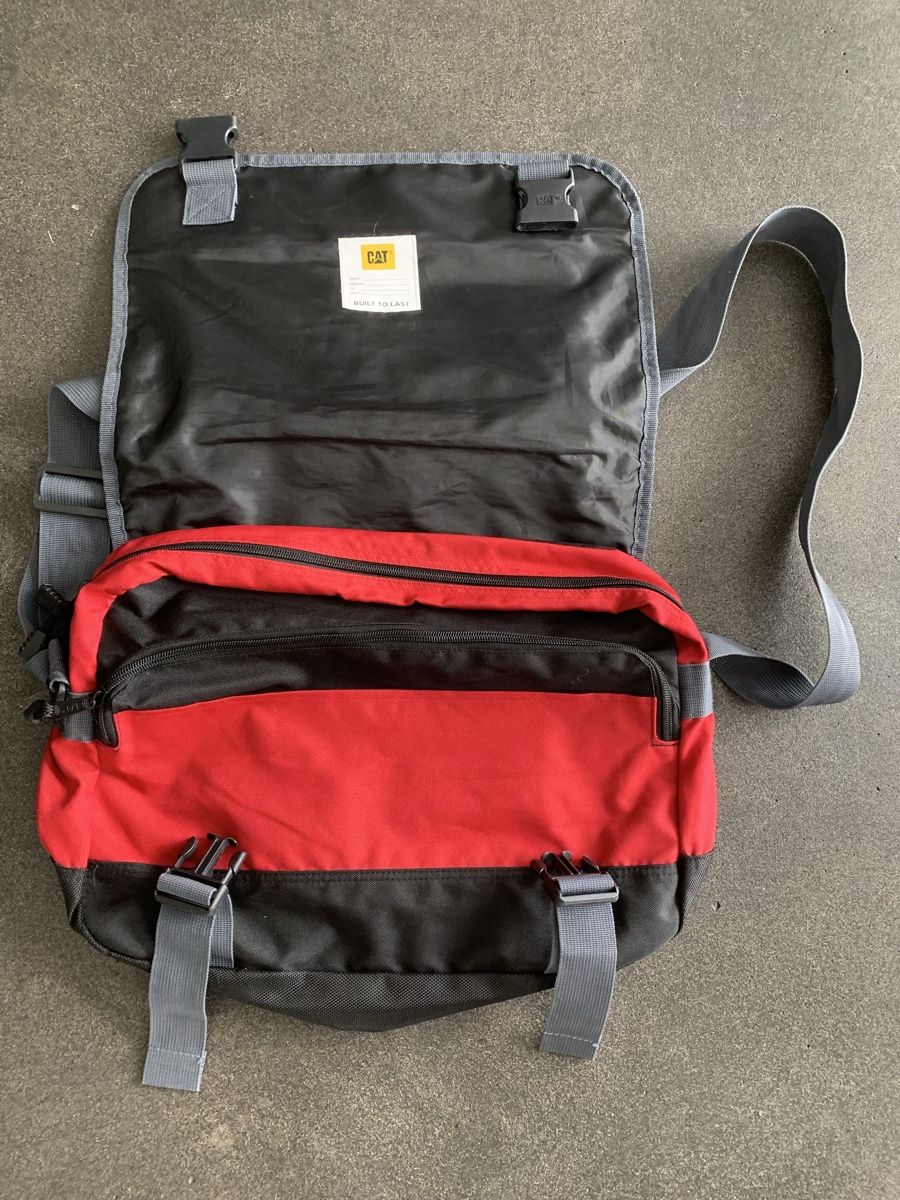 Caterpillar Borse: CAT  Caterpillar Tasche  – Usato da Thun venduto da Chrabu 1